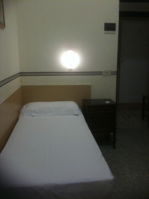 Casa de hóspedes Collina 2*